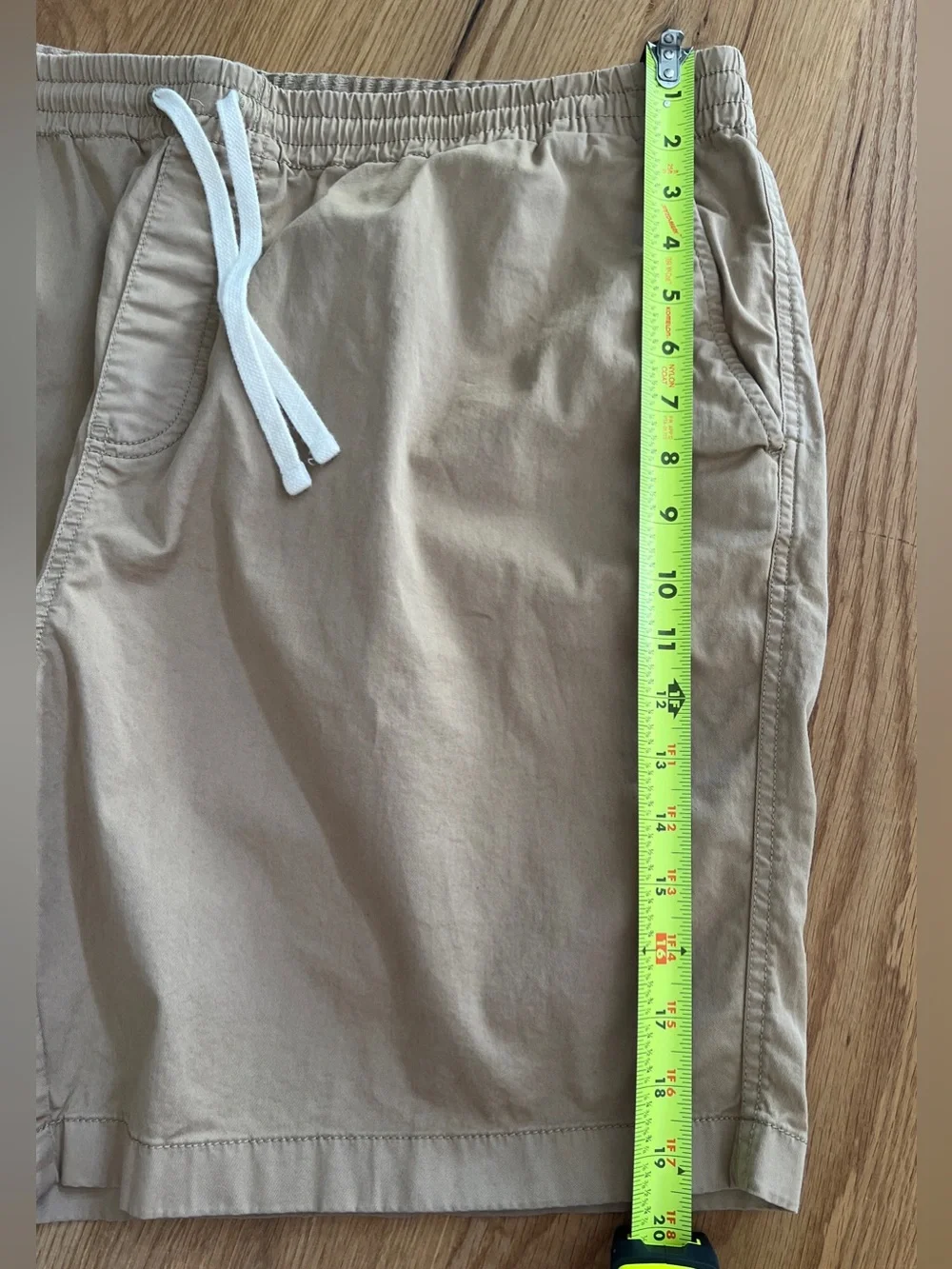 J.CREW MEN’S 8” DOCK SHORT, KHAKI, SIZE XXL.